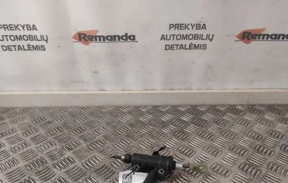 BMW X3 E83 Clutch master cylinder 21526758822
