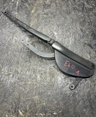 BMW 5 E60 E61 Front wiper blade arm 6167035103 179894