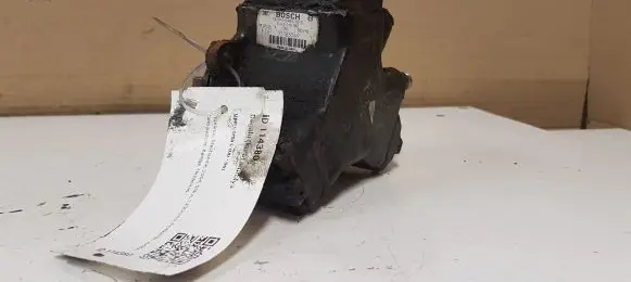 Opel Corsa C Fuel injection high pressure pump 0445010092 A1204385276