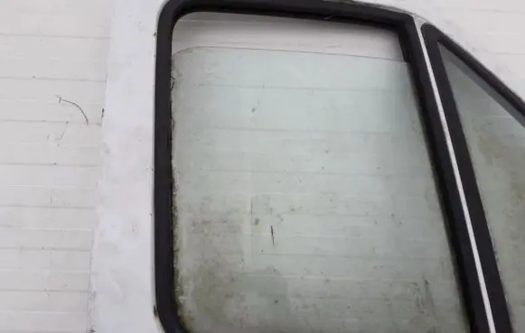 Fiat Ducato Front door window glass four-door