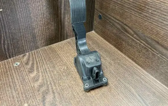 Volkswagen Crafter Accelerator throttle pedal 0280755023 9063000404