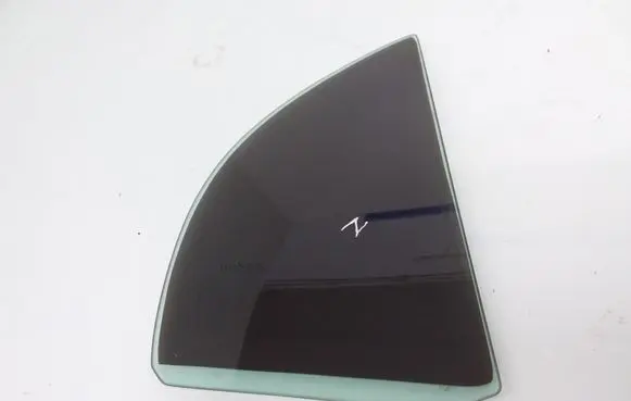Honda Civic Rear vent window glass 