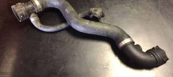 BMW Z4 E85 E86 Engine coolant pipe/hose 7541062
