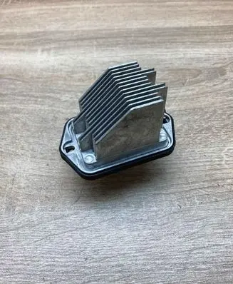 Mazda 6 Heater blower motor/fan resistor PM010010B HB180GJ6A