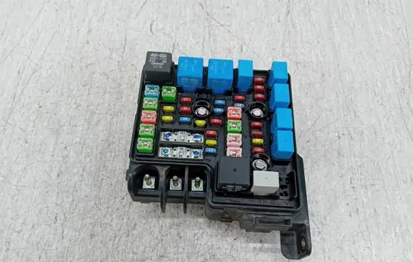 Fuse box set