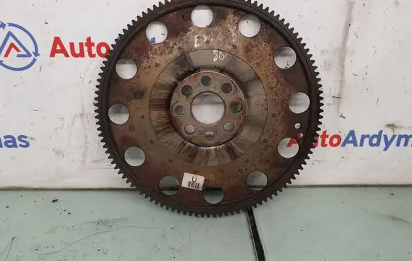 BMW 5 E39 Flywheel 2247914 11222247914
