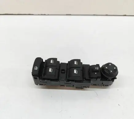 Peugeot 2008 II Electric window control switch 98421760ZD