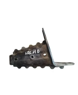 Subaru Legacy Front bumper shock/impact absorber 