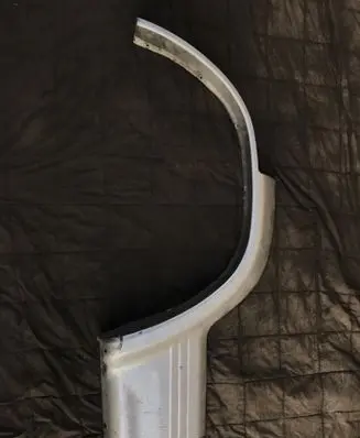 Mitsubishi Pajero Fender trim (molding) MB679795