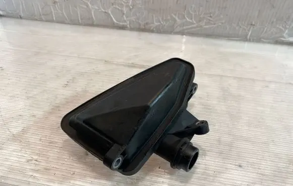 Mercedes-Benz E W211 Intake resonator A6421400087 4010323A