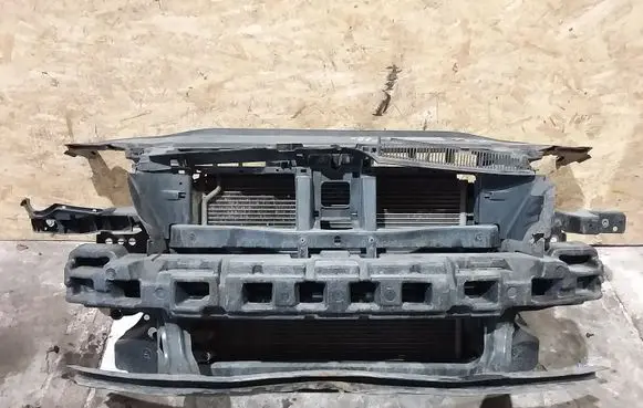 Volkswagen PASSAT B6 Radiator support slam panel 701010690B