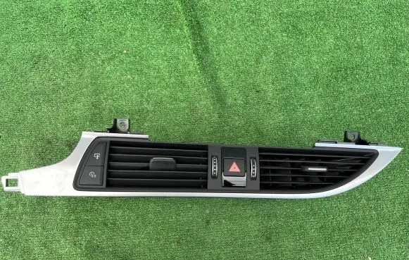 Audi A6 S6 C7 4G Dash center air vent grill 4G1820951