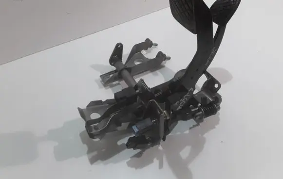 Skoda Superb B6 (3T) Pedal assembly 