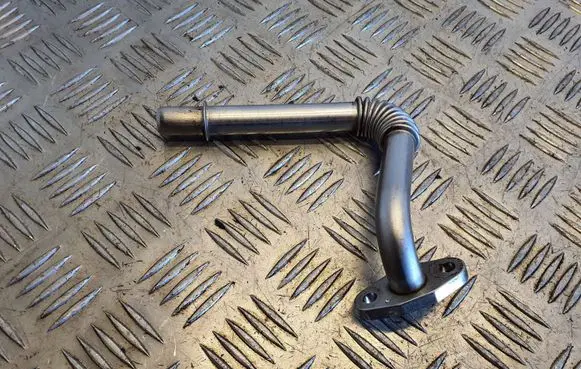 Chrysler Grand Voyager V EGR valve line/pipe/hose