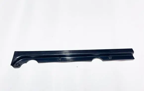 BMW 8 E31 Battery bracket 1724701 12521724701