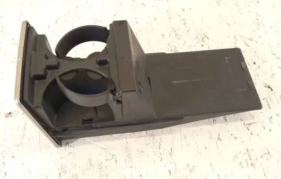 Volvo XC90 Cup holder 8674938