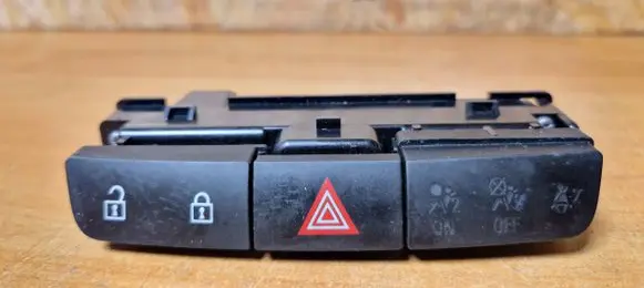 Opel Insignia A Hazard light switch 13324594