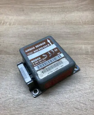 Audi A4 S4 B5 8D Airbag control unit/module 8A0959655B 0285001037