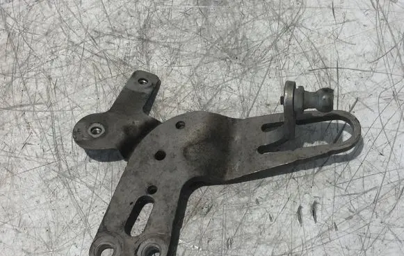 Volkswagen Transporter - Caravelle T5 Other engine bay part 03L103369AH