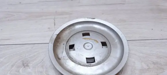 Volkswagen PASSAT B5 Original wheel cap 1J0601149B