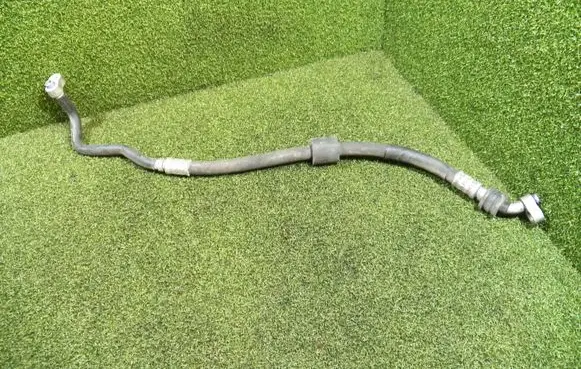 Audi TT Mk1 Air conditioning (A/C) pipe/hose 8L9820721D
