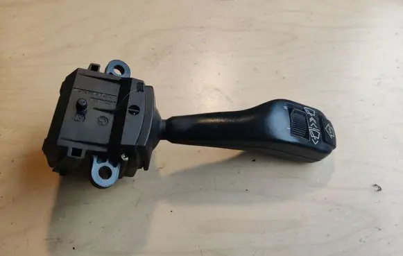 BMW X5 E53 Wiper control stalk 8375407