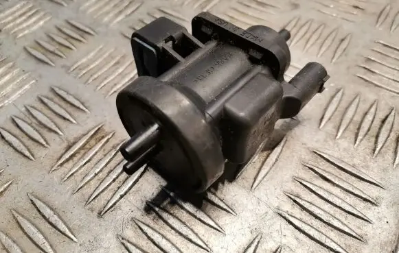 Mercedes-Benz CLK A209 C209 Turbo solenoid valve 0005450527
