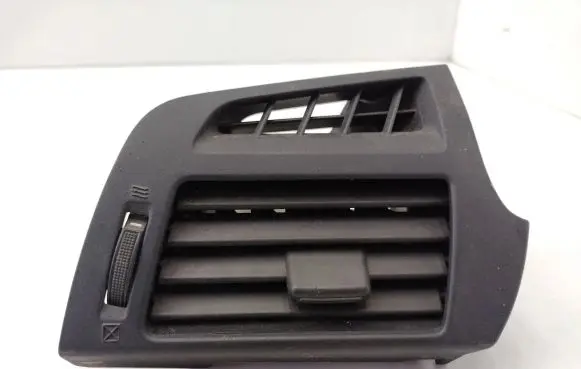 Toyota Verso Dashboard side air vent grill/cover trim 556500F030