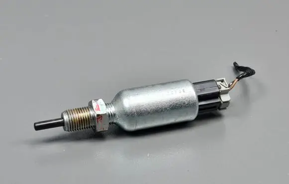 Clutch pedal sensor