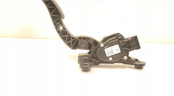 KIA Rio Accelerator throttle pedal