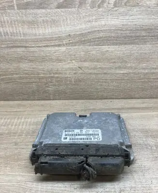 Opel Zafira A Engine control unit/module 24417169 0281010268