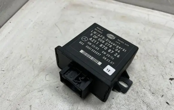 Mercedes-Benz R W251 Air suspension control unit module (rear) A2118708726