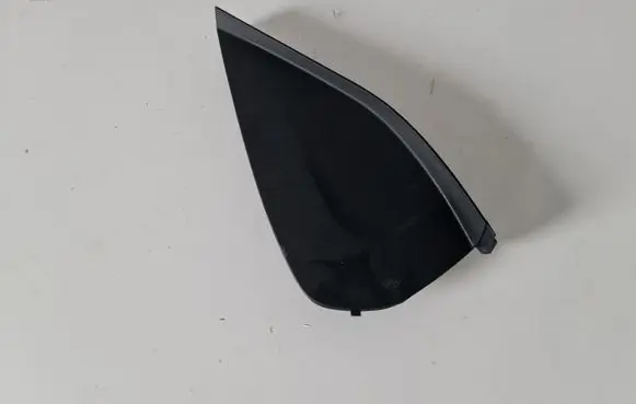 BMW 5 G30 G31 Dashboard side end trim 9330864
