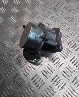 Nissan Juke I F15 Vacuum pump 146505272R 705641000 13T3202215