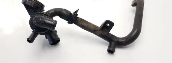 Volkswagen PASSAT B6 Engine coolant pipe/hose 03L121065T