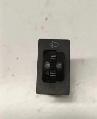 Toyota Avensis T250 Headlight level height control switch 8415205051