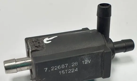 Jaguar XF X260 Valve vacuum 72268728
