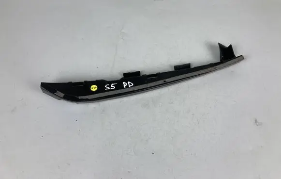 Audi A5 Other front door trim element 8W6837152