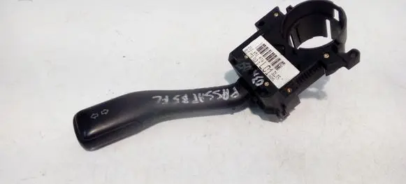Volkswagen PASSAT B5.5 Indicator stalk 8L0953513G