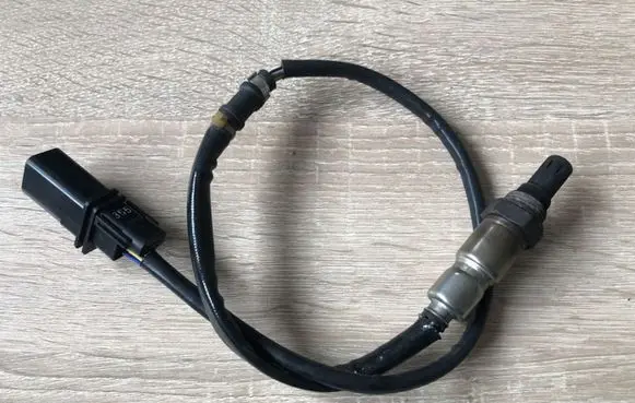 Volkswagen Cross Polo Exhaust pressure sensor 03F906262B