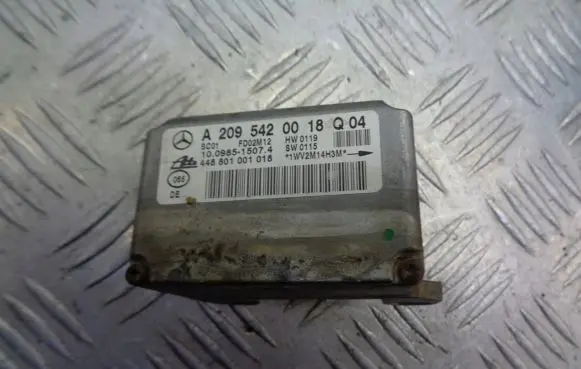 Mercedes-Benz C W203 ESP (stability system) control unit A2095420018