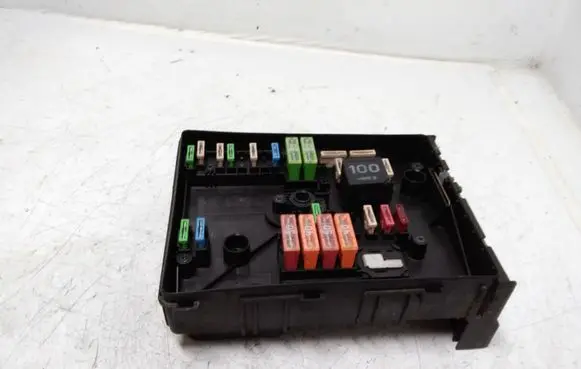 Seat Leon (1P) Fuse module 1K0937125A