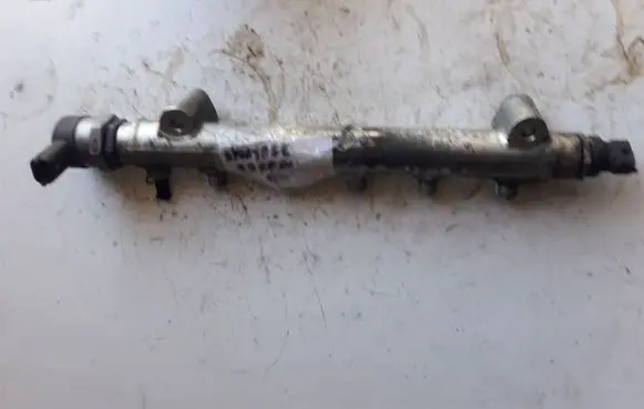 KIA Sportage Fuel distributor 0445214085
