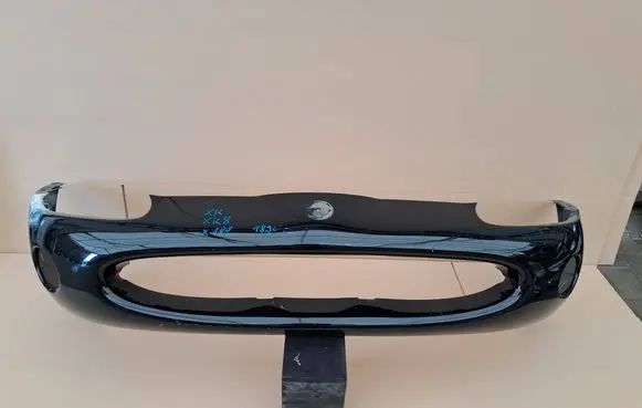 Jaguar XK8 - XKR Front bumper HJE6469AC