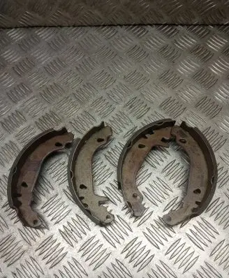 Renault 19 Brake pads (rear) 416900
