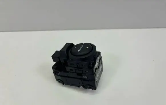 KIA Rio Wing mirror control module 4D64801160