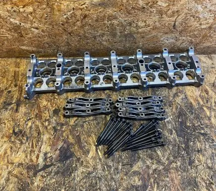 Mercedes-Benz E W124 Camshaft R6060160204