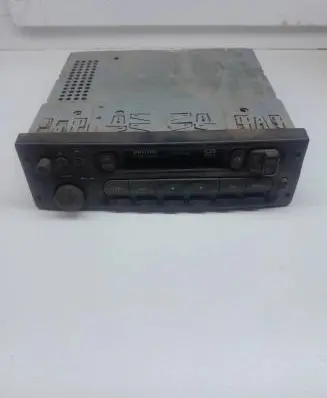 Dacia Logan I Radio/CD/DVD/GPS head unit