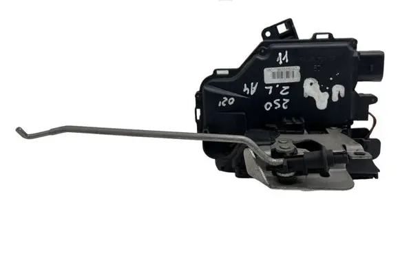Audi A4 S4 B7 8E 8H Front door lock 8E1837016C