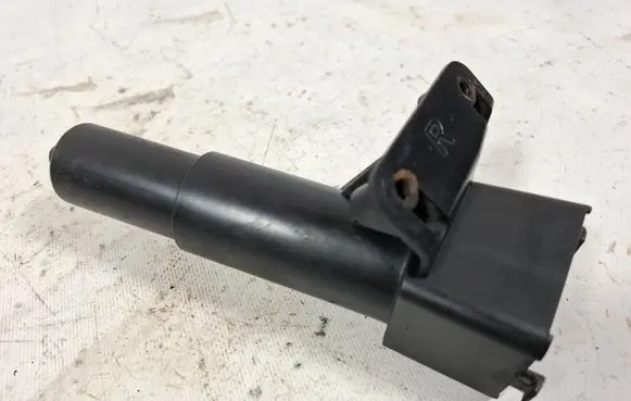 Toyota Corolla Verso AR10 Headlight washer spray nozzle 1004946